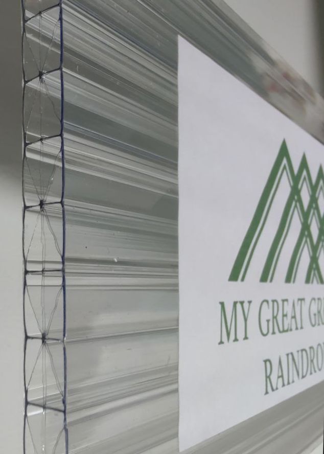 RAINDROP MD9 10'x29' with two doors at both ends and three roof windows